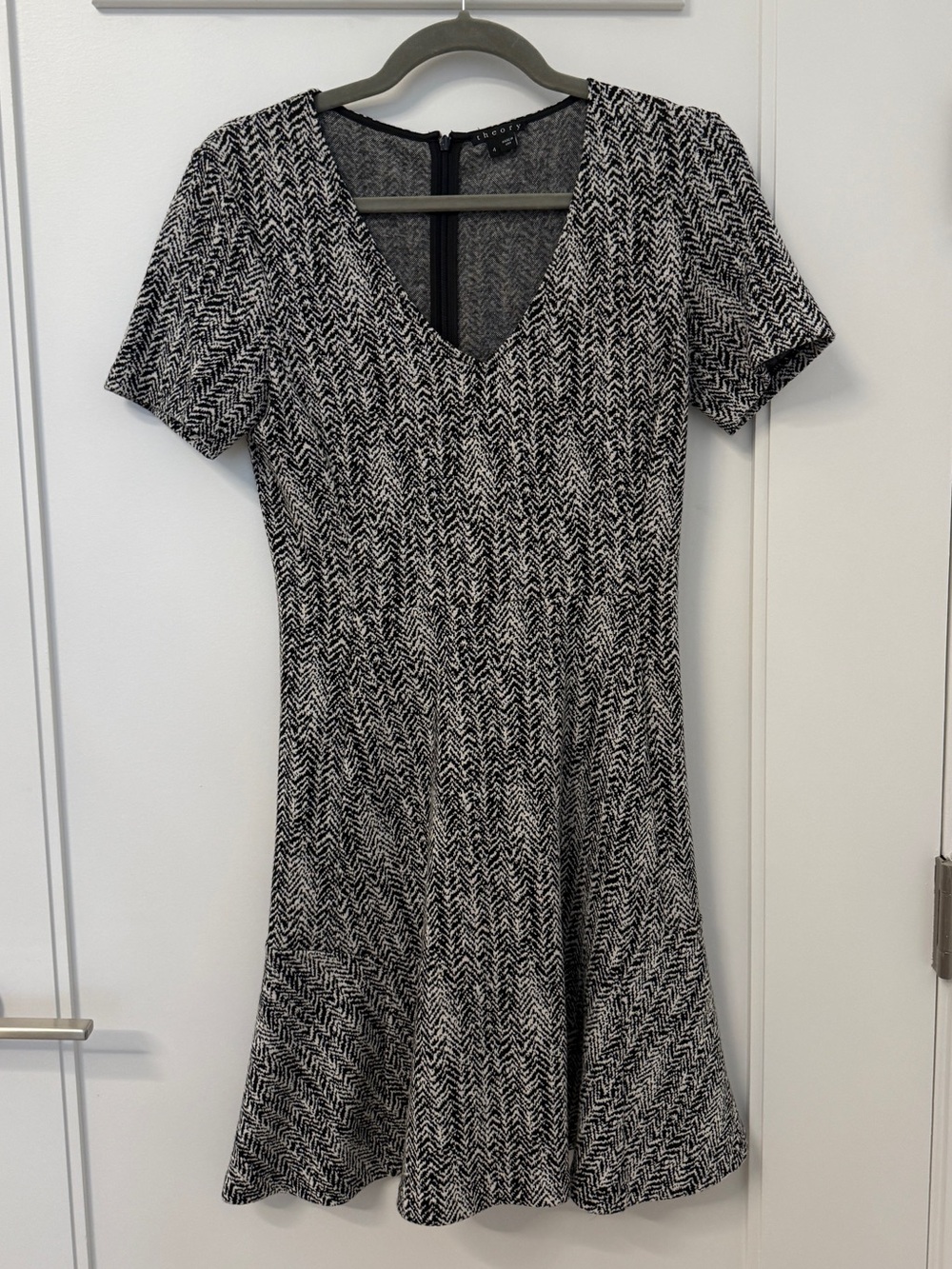 Theory Black White Herringbone Knit Dress Flared Size 4